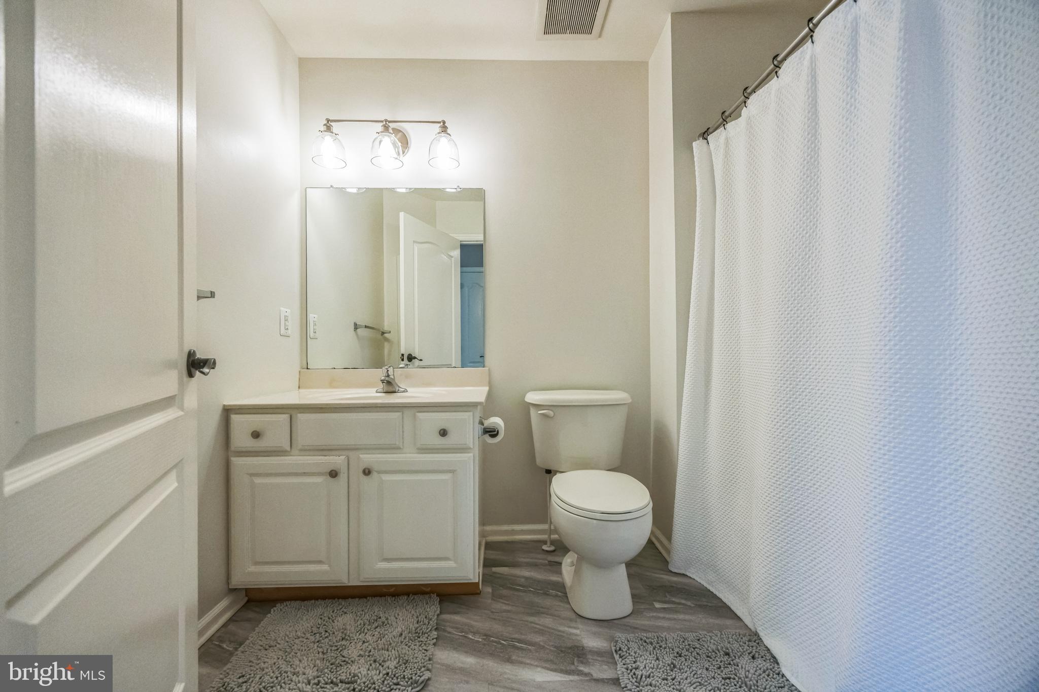 46 STERN LIGHT DRIVE