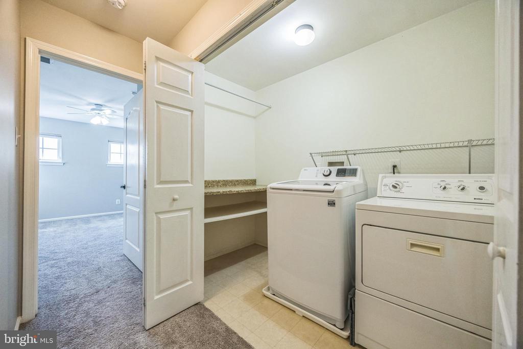 46 STERN LIGHT DRIVE