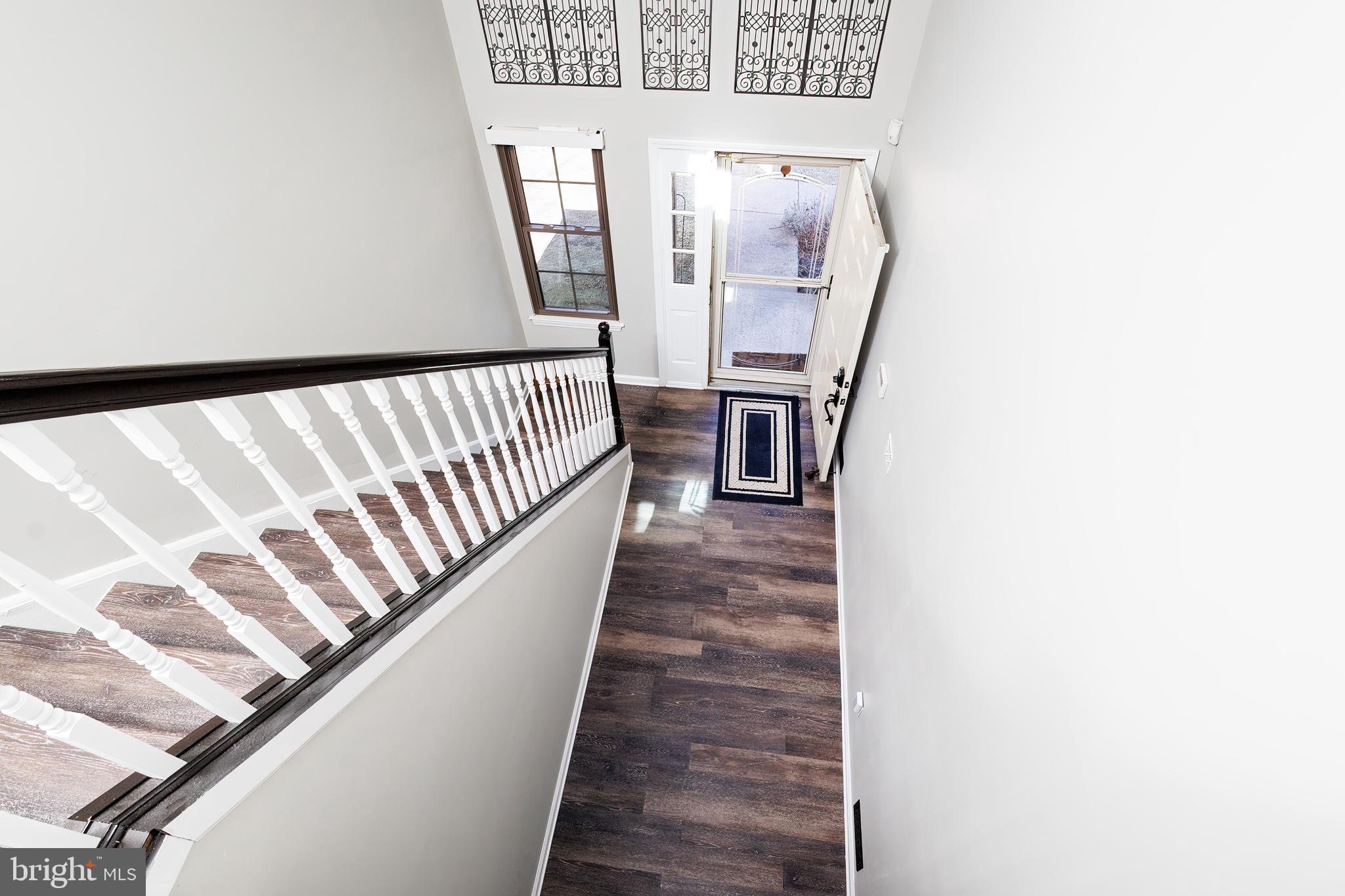 21 FAIRWAY COURT
