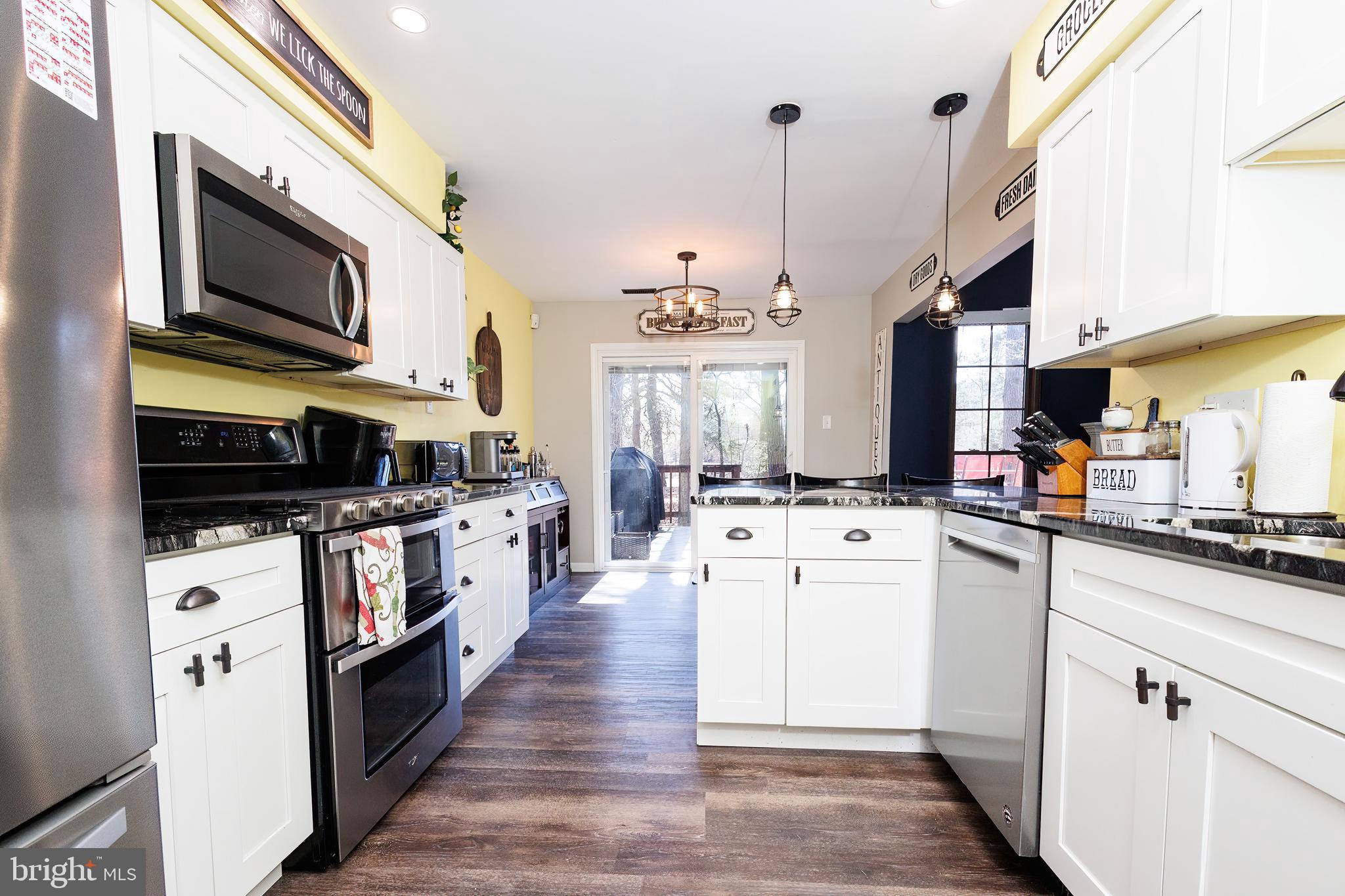 21 FAIRWAY COURT