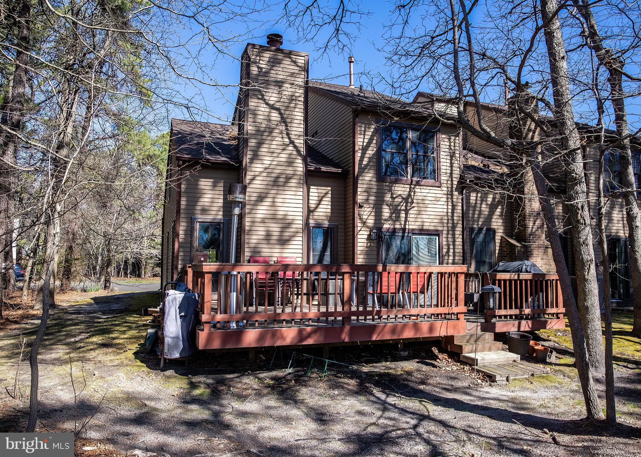 21 FAIRWAY COURT