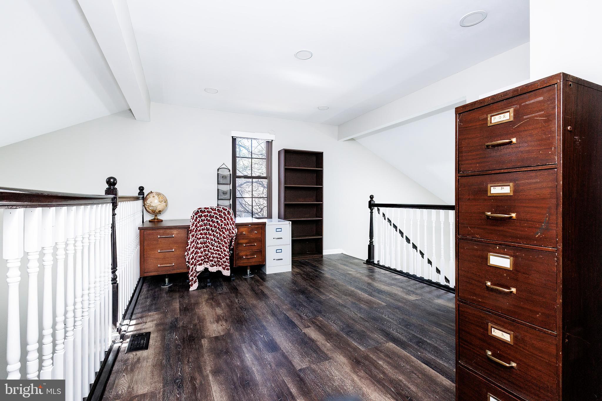 21 FAIRWAY COURT