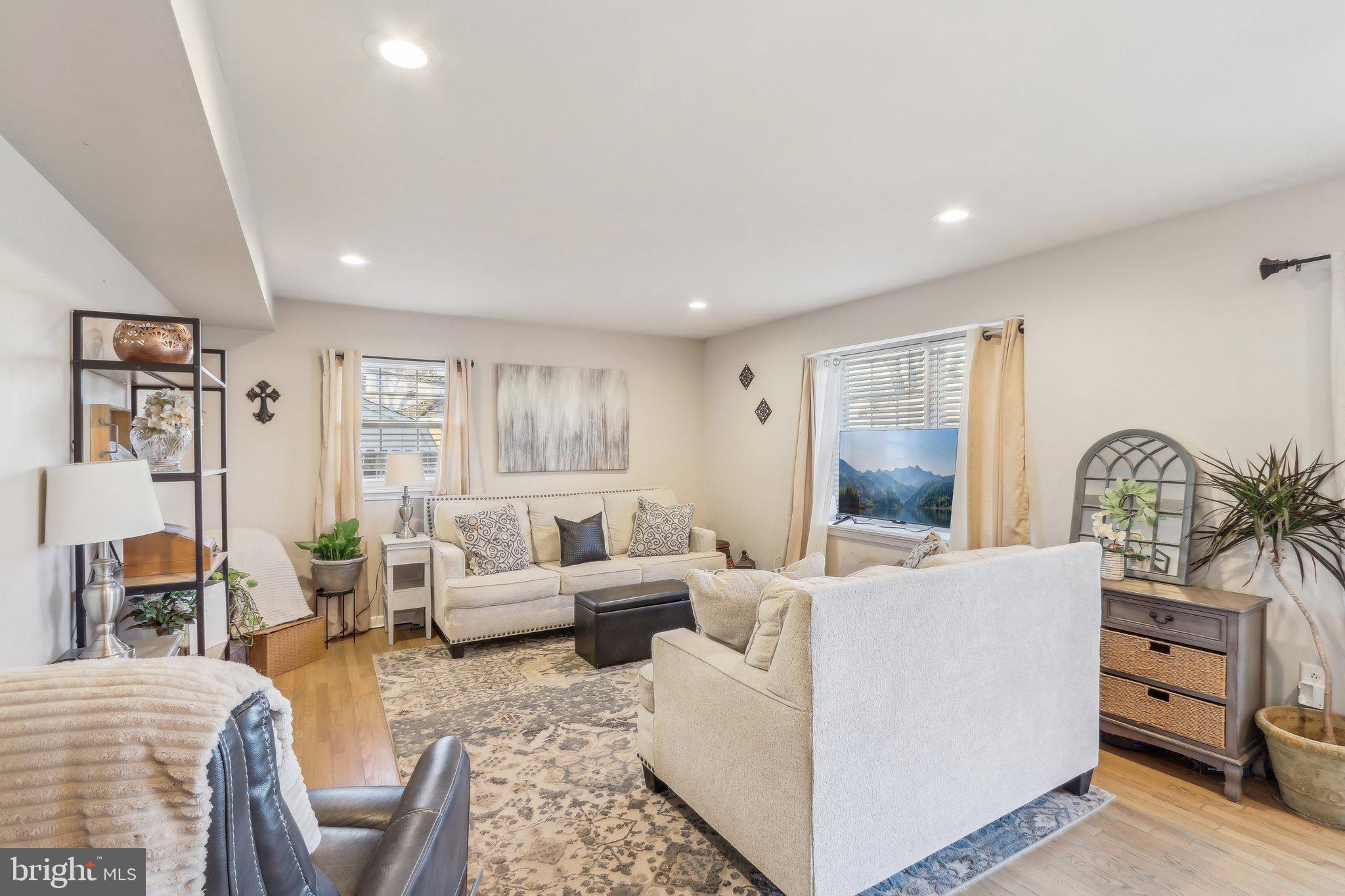 53 Marlborough Ave