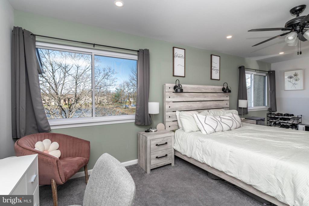45 VIBURNUM LN