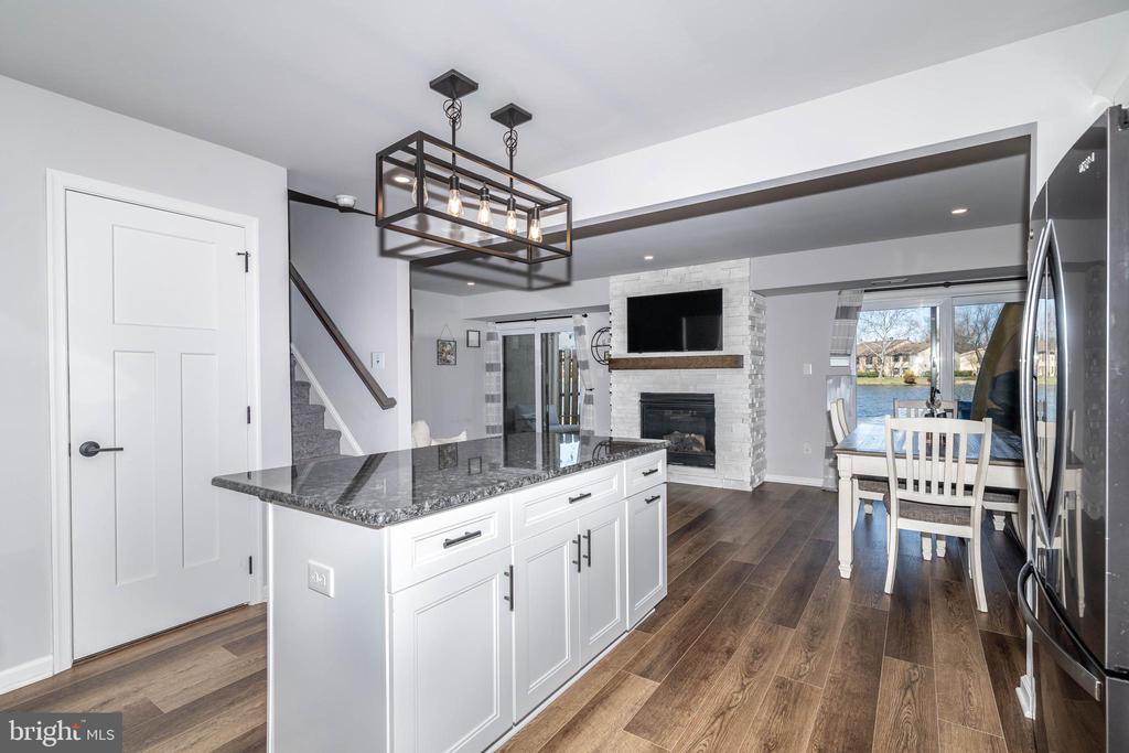 45 VIBURNUM LN