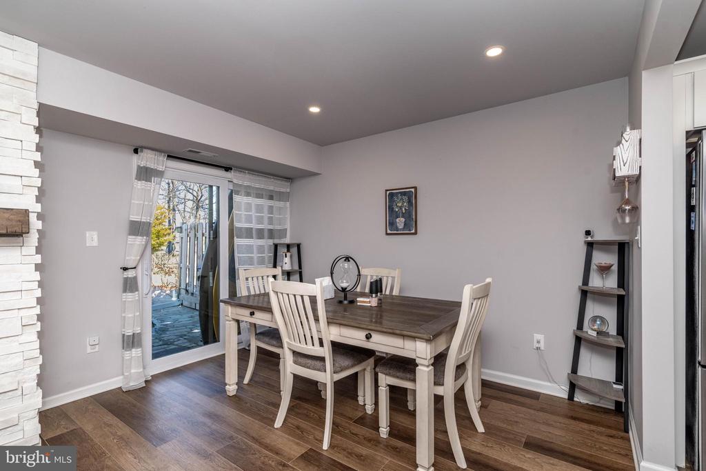 45 VIBURNUM LN