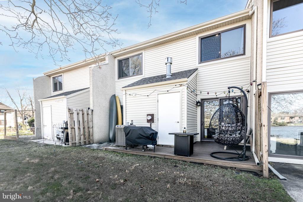 45 VIBURNUM LN