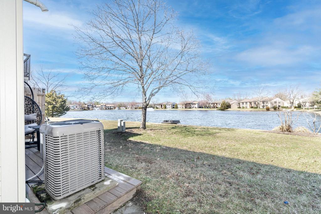 45 VIBURNUM LN