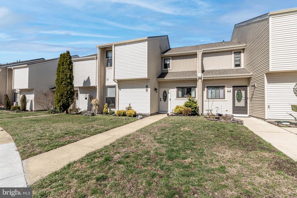 45 VIBURNUM LN