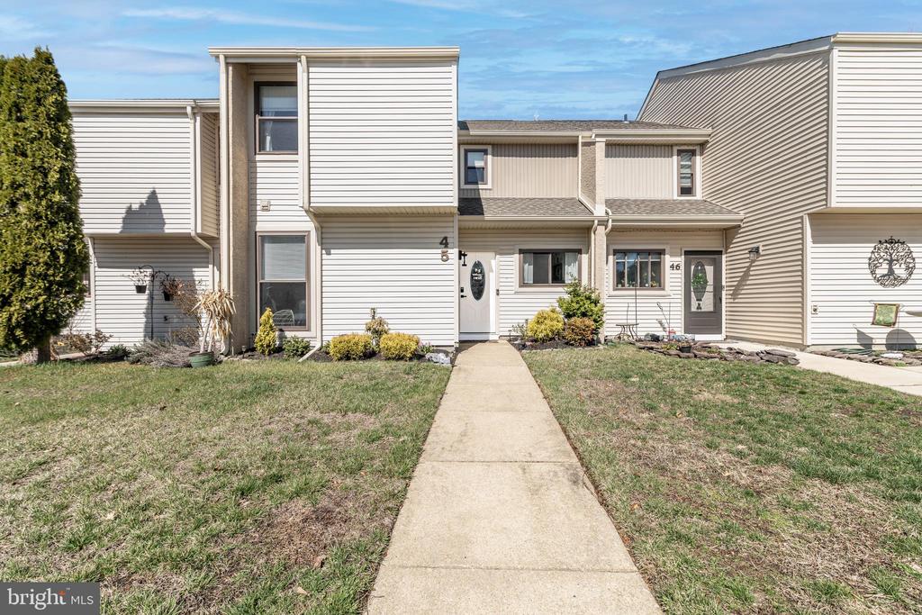 45 VIBURNUM LN