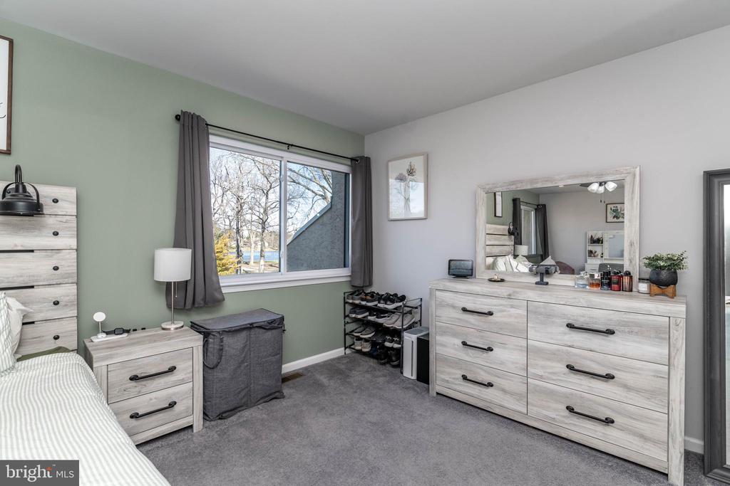 45 VIBURNUM LN