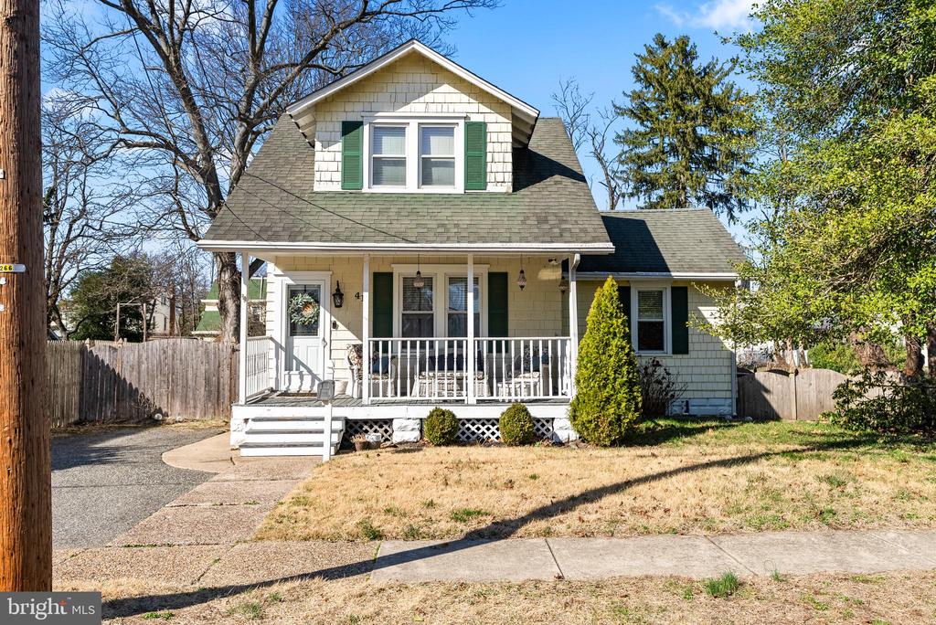 41 Pine St