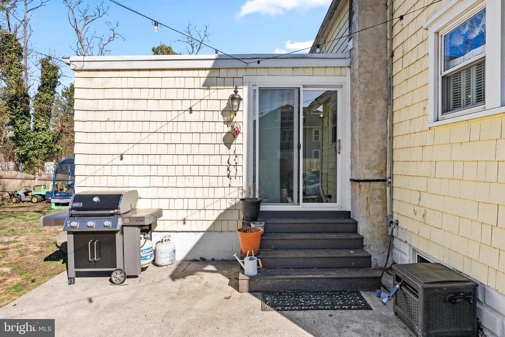 41 Pine St