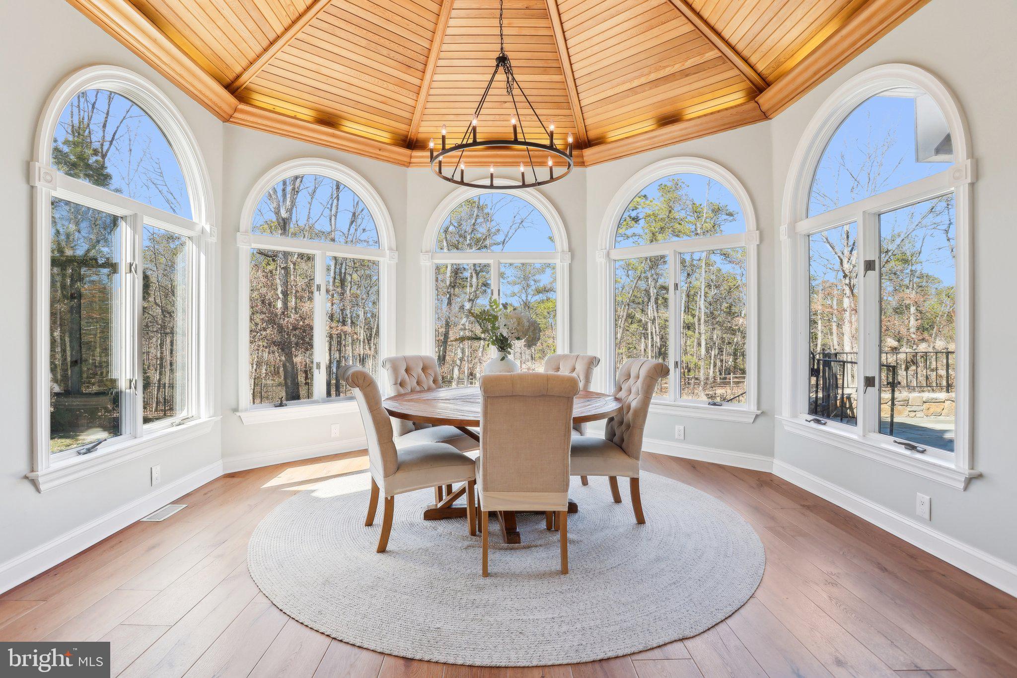 16 High Point Dr