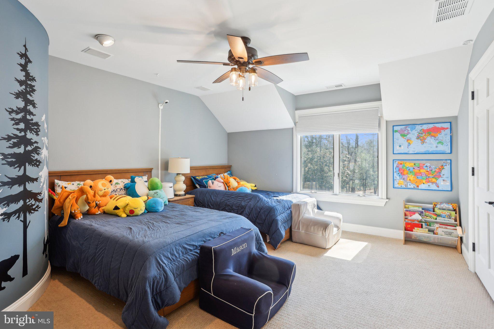 16 High Point Dr