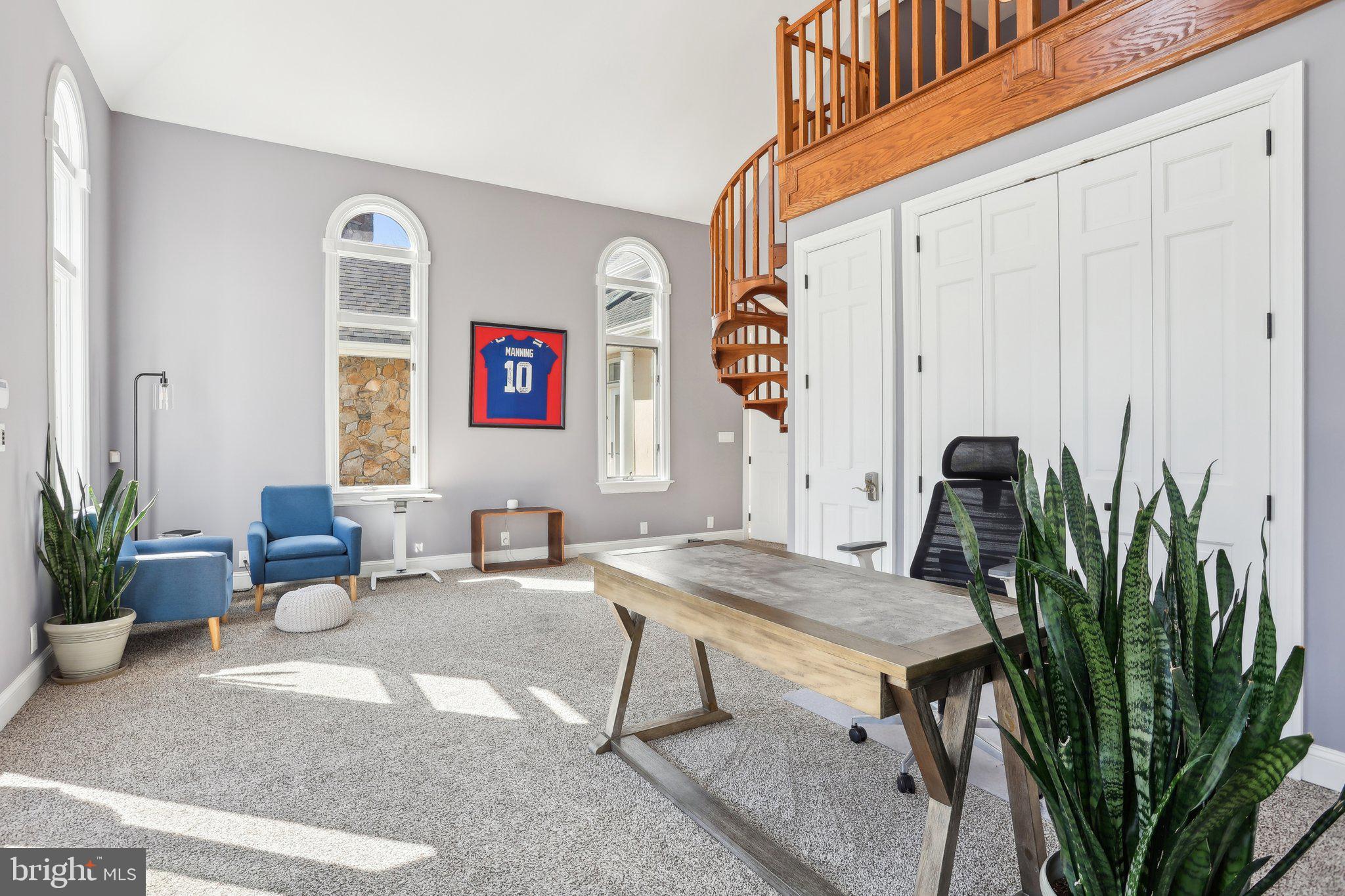 16 High Point Dr