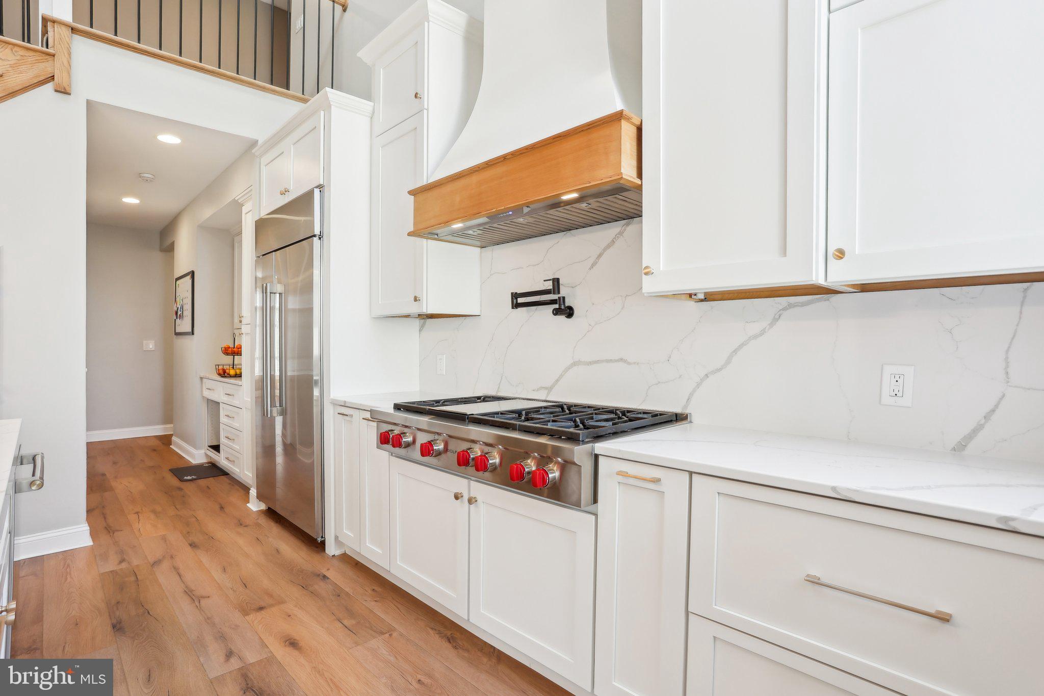 16 High Point Dr
