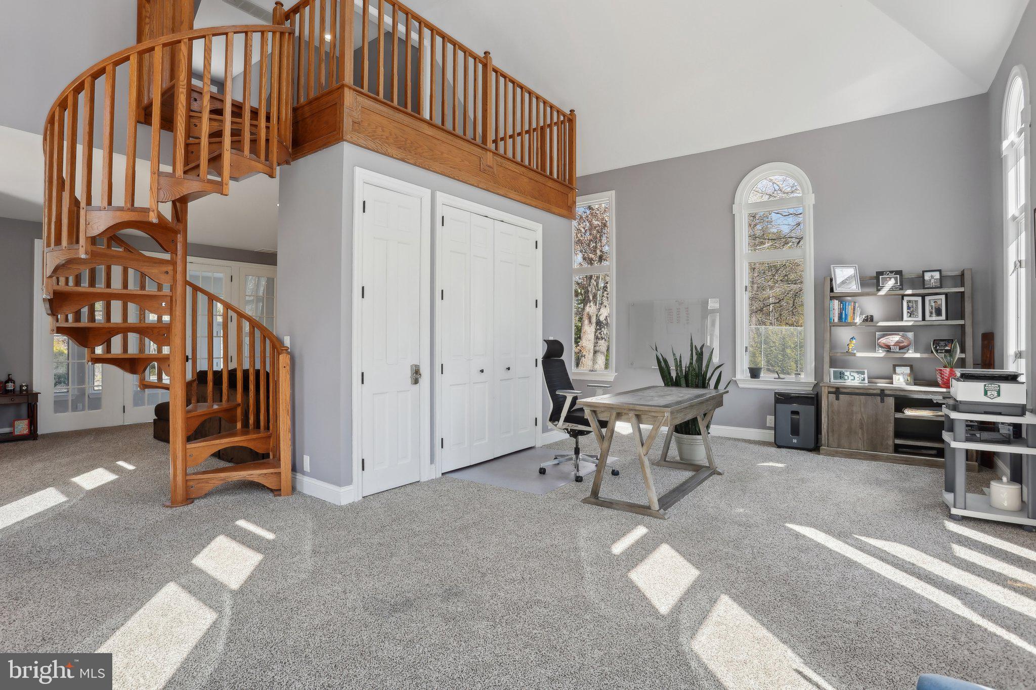 16 High Point Dr