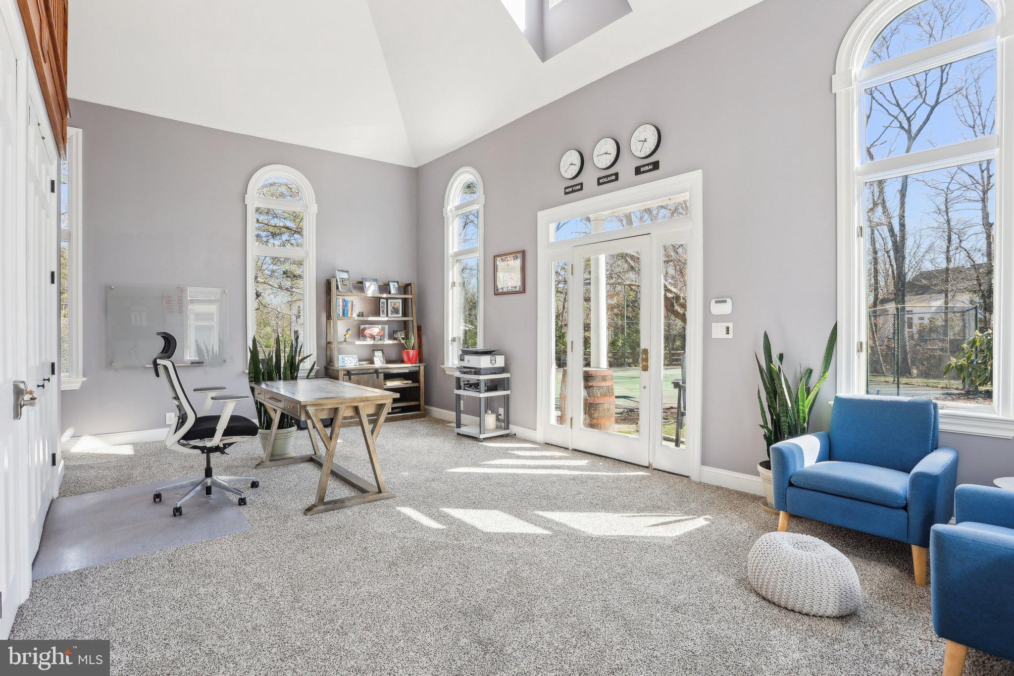 16 High Point Dr