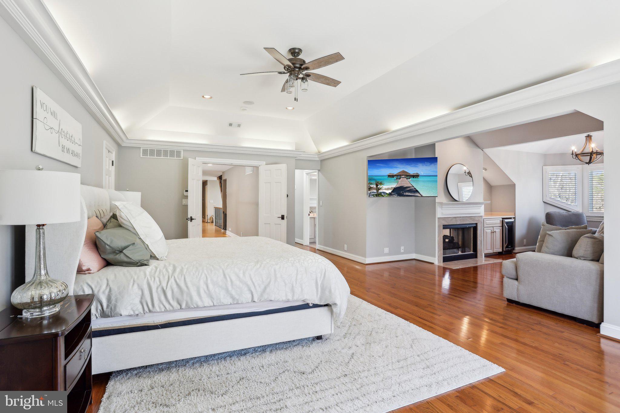 16 High Point Dr
