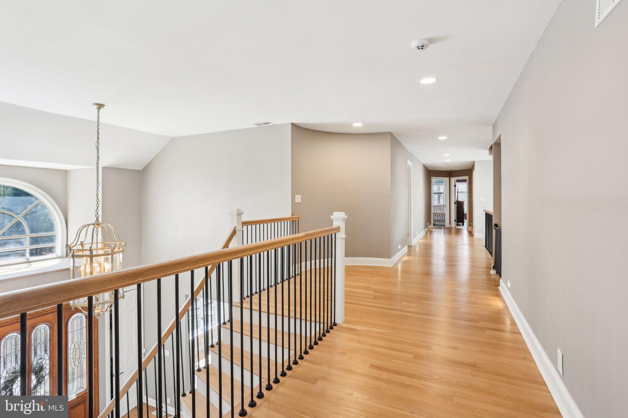 16 High Point Dr