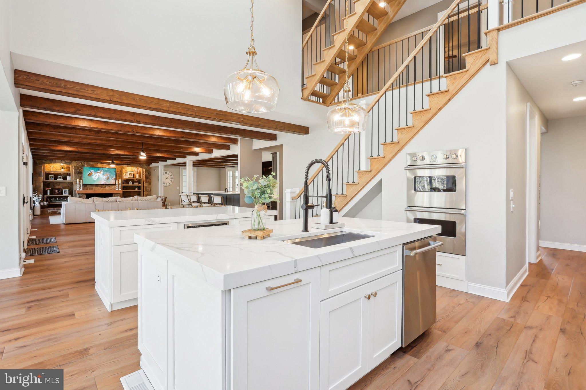 16 High Point Dr