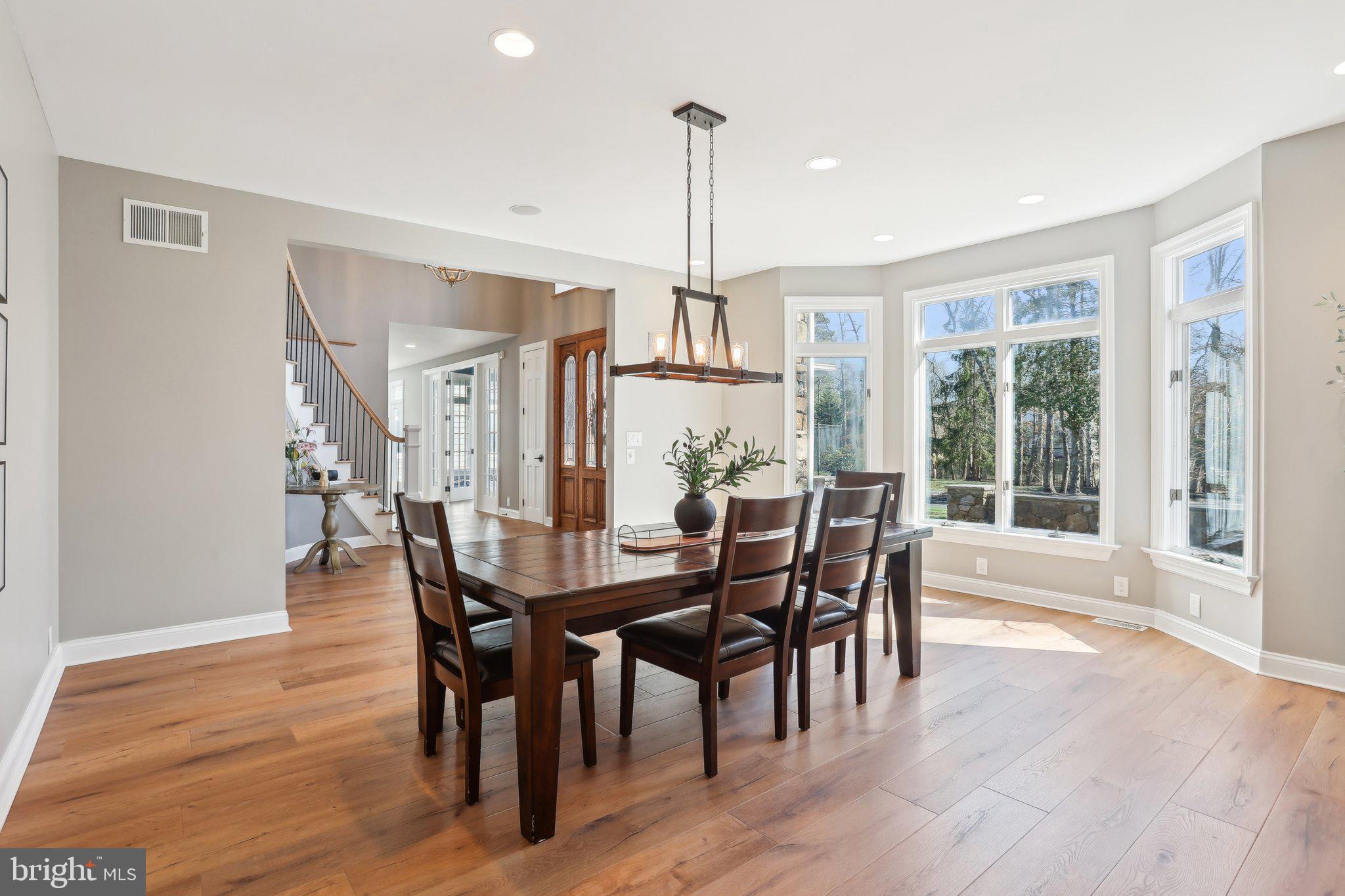 16 High Point Dr