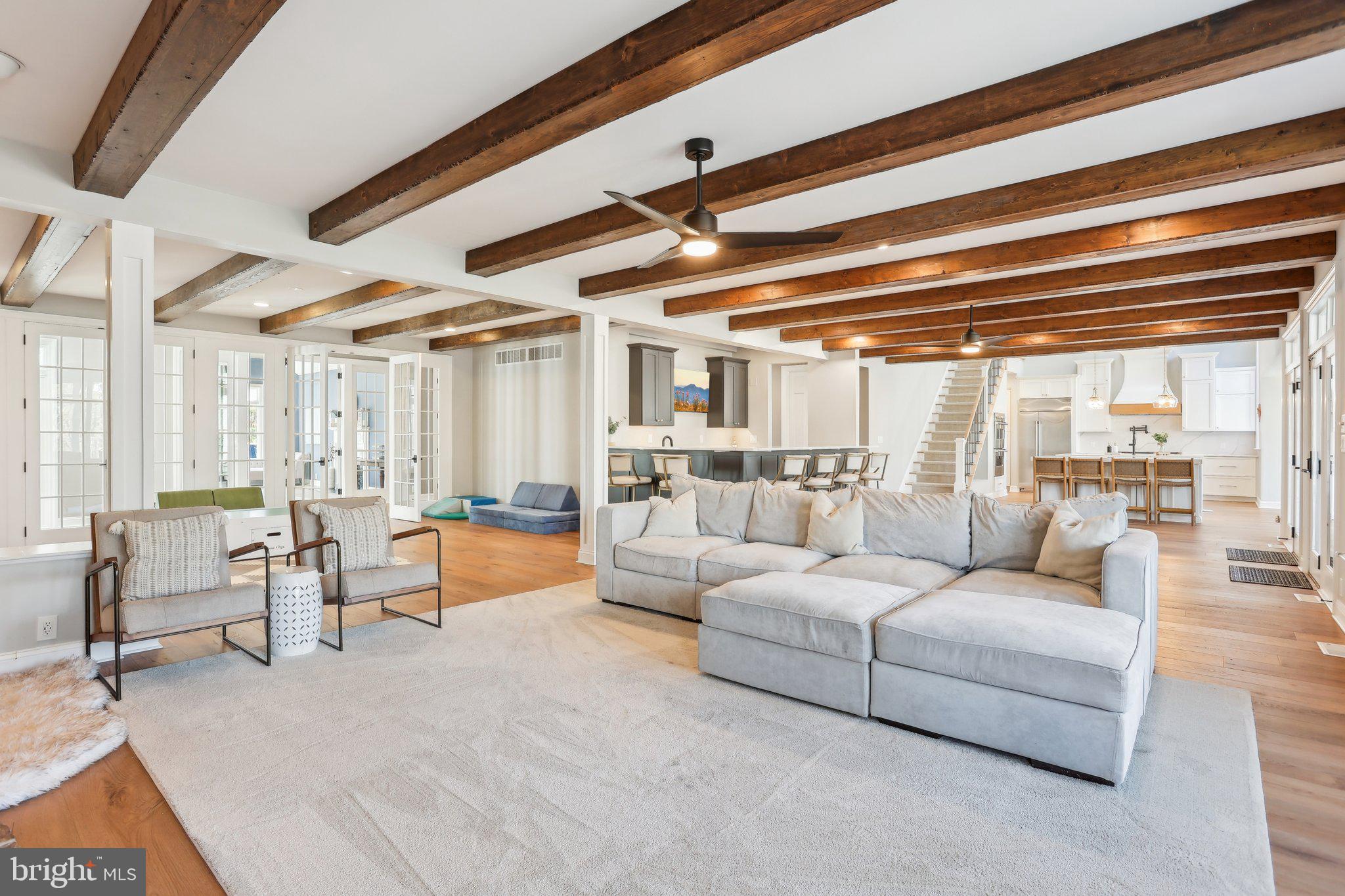 16 High Point Dr