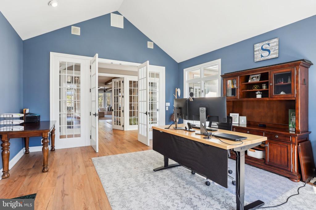 16 High Point Dr