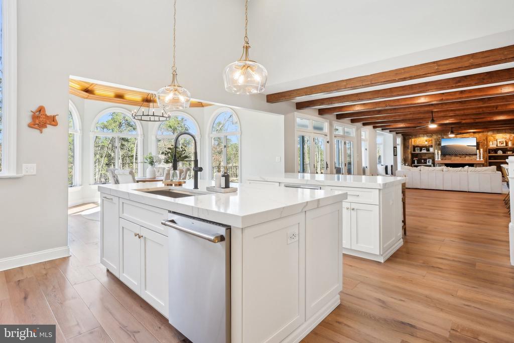 16 High Point Dr