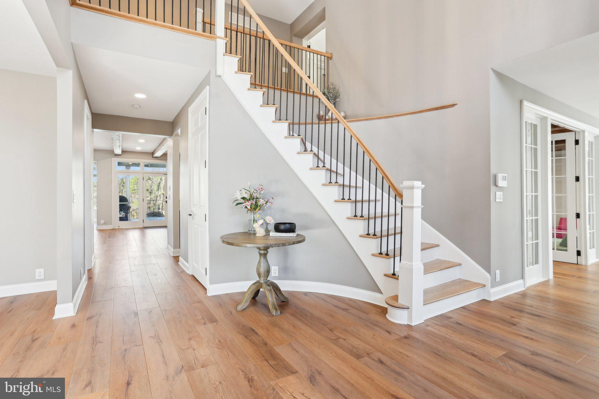 16 High Point Dr