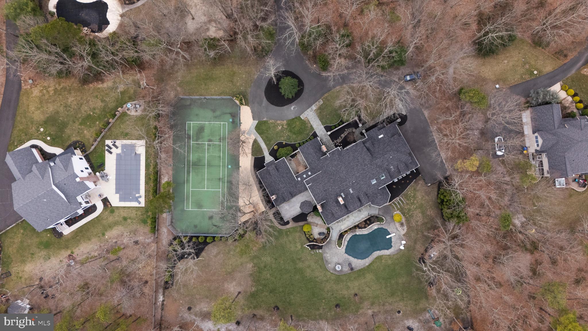 16 High Point Dr