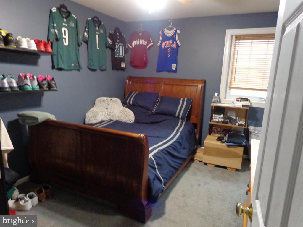 38 COUNTRY SQUIRE LANE