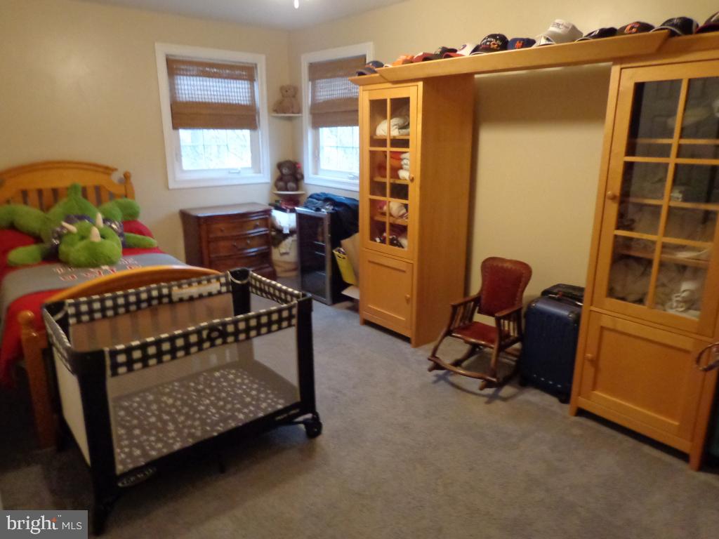 38 COUNTRY SQUIRE LANE