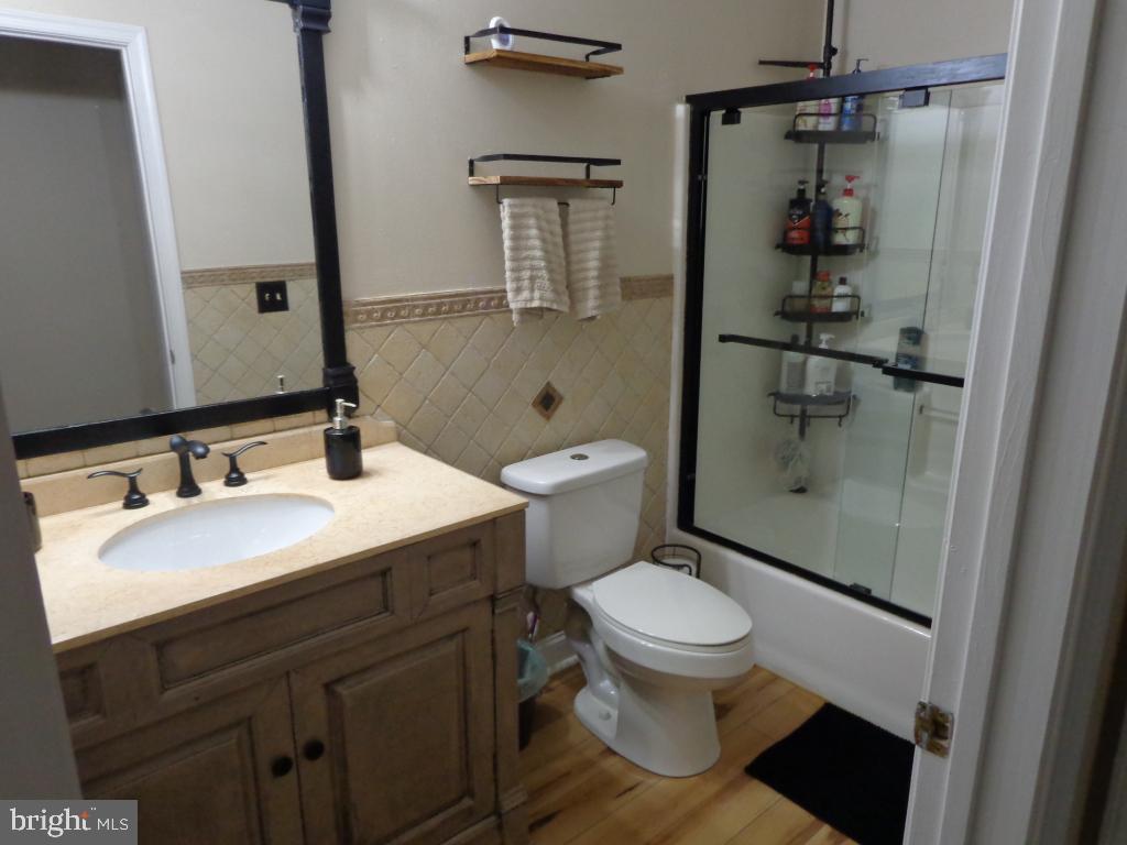 38 COUNTRY SQUIRE LANE