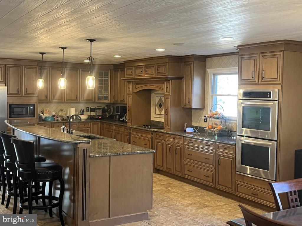 38 COUNTRY SQUIRE LANE