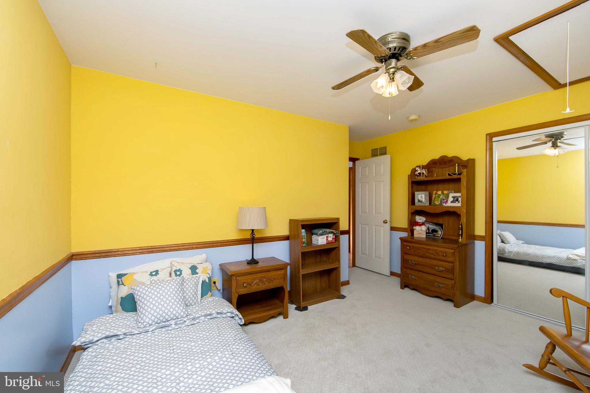 10 OAK TREE COURT