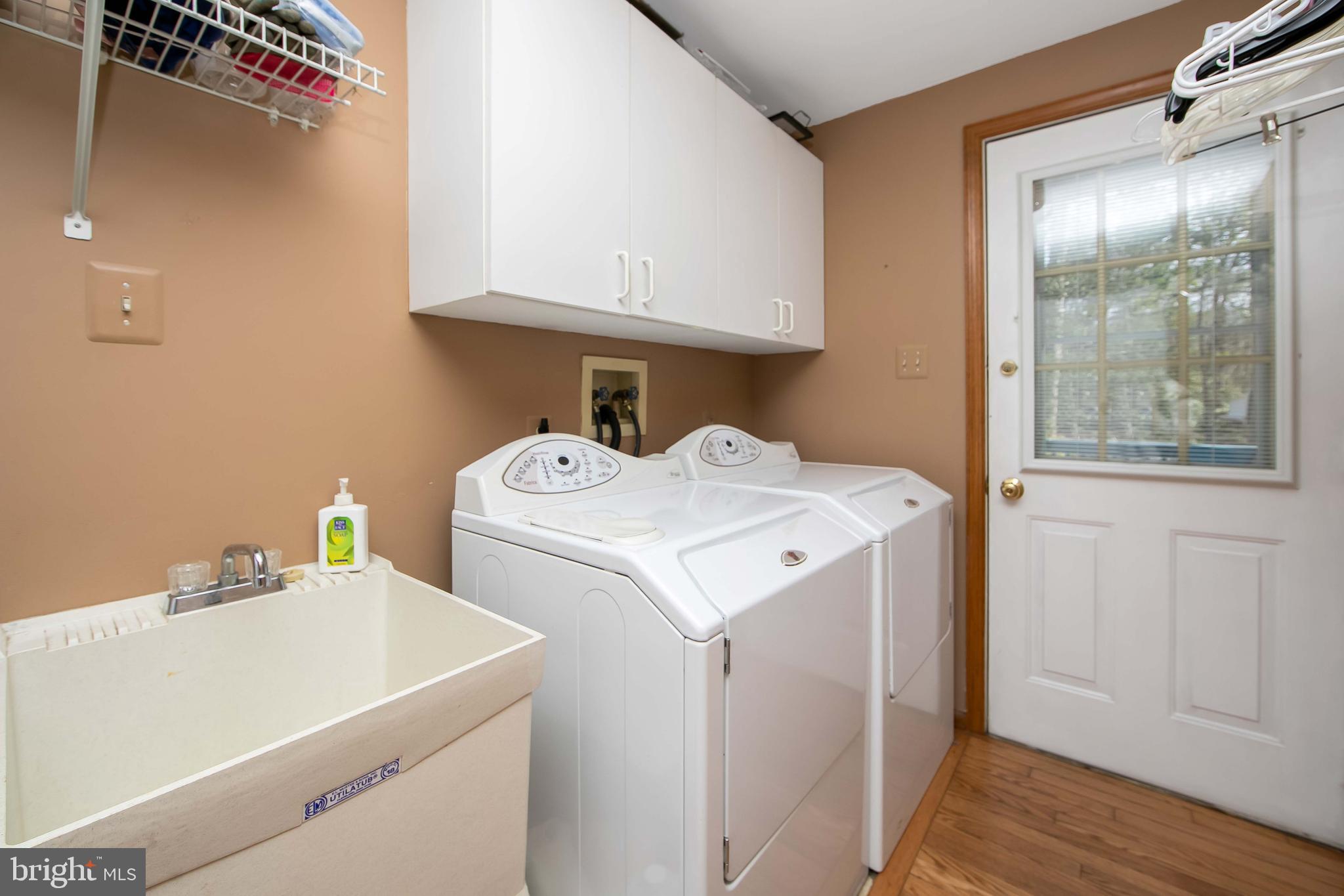 10 OAK TREE COURT