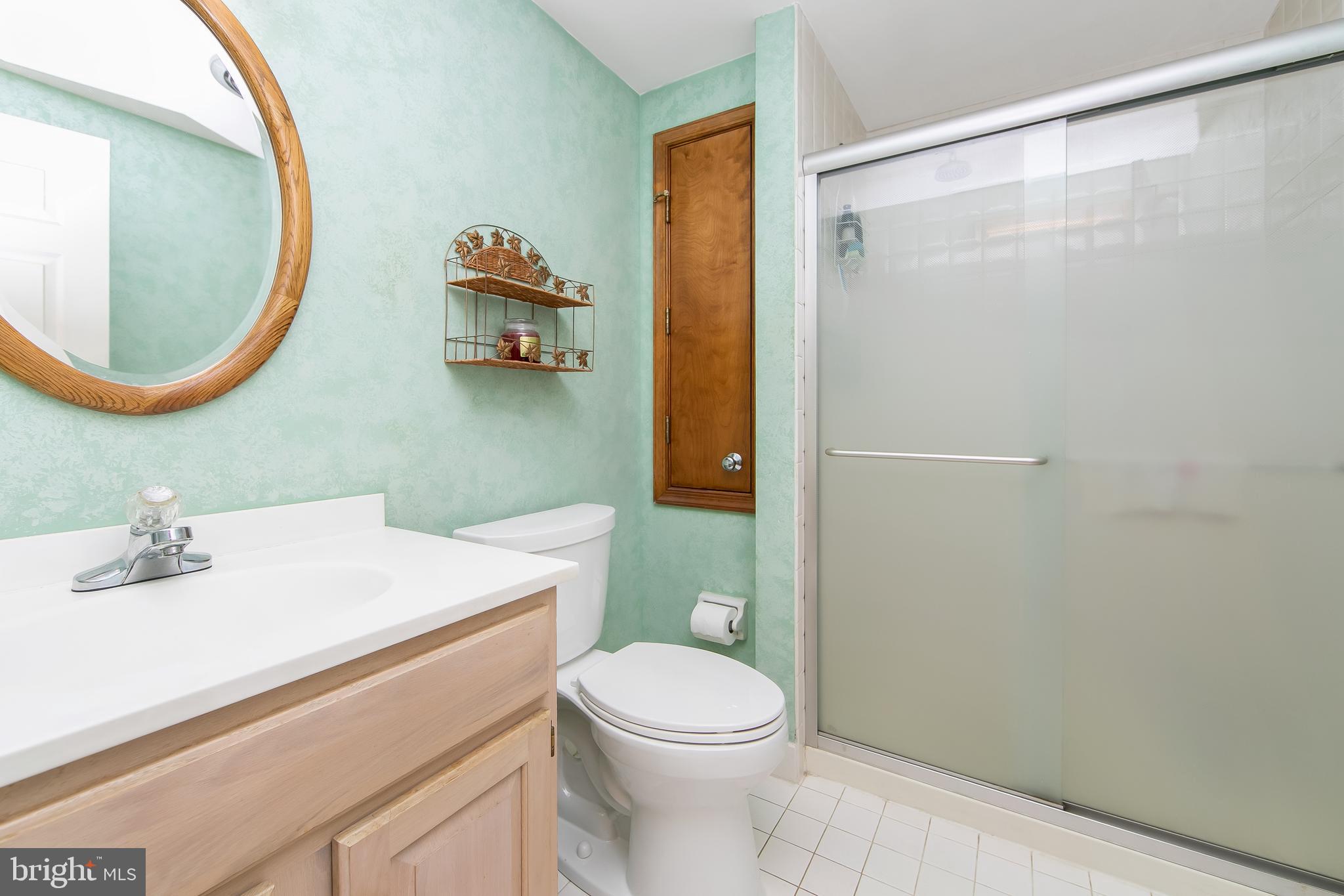 10 OAK TREE COURT