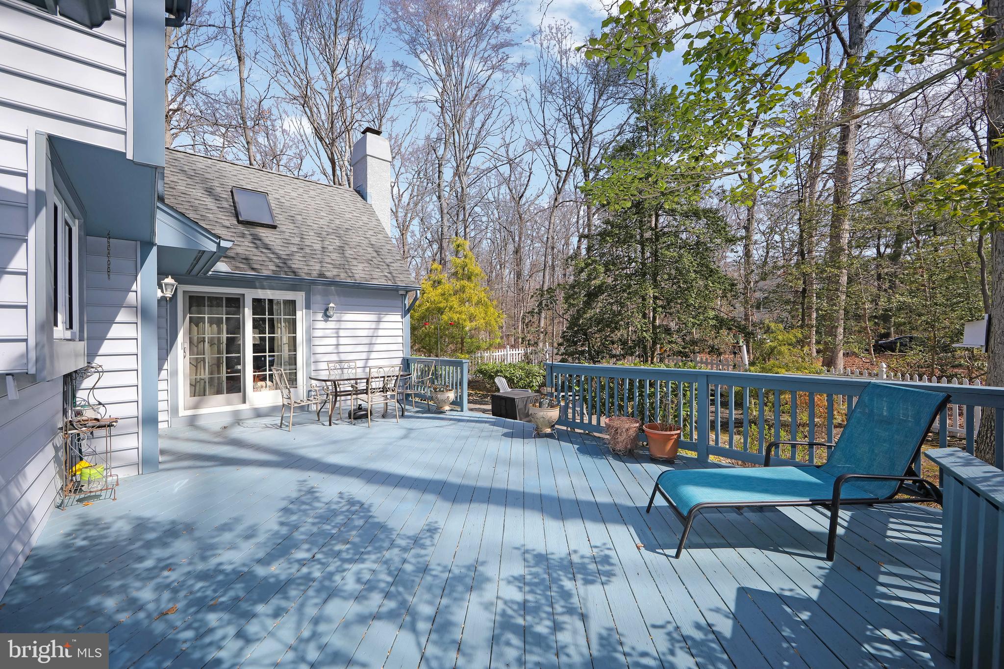 10 OAK TREE COURT