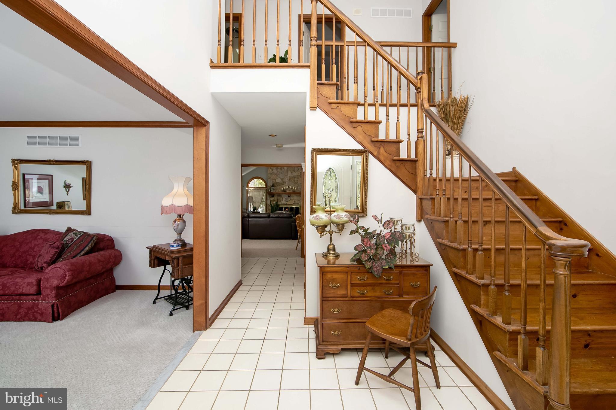 10 OAK TREE COURT