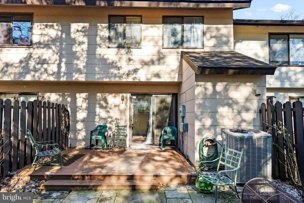 29 Sycamore Ct
