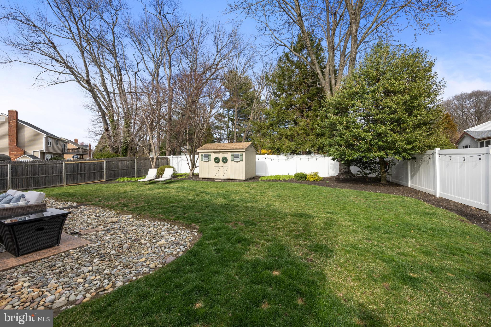 172 Meadow Ln