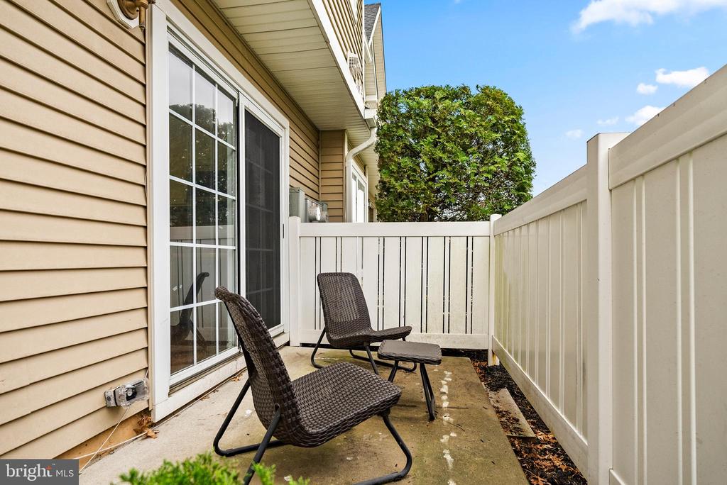 3705 Buxmont Rd