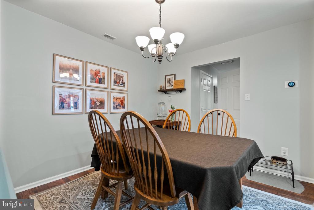 3705 Buxmont Rd