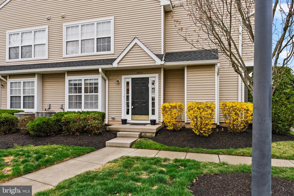 3705 Buxmont Rd