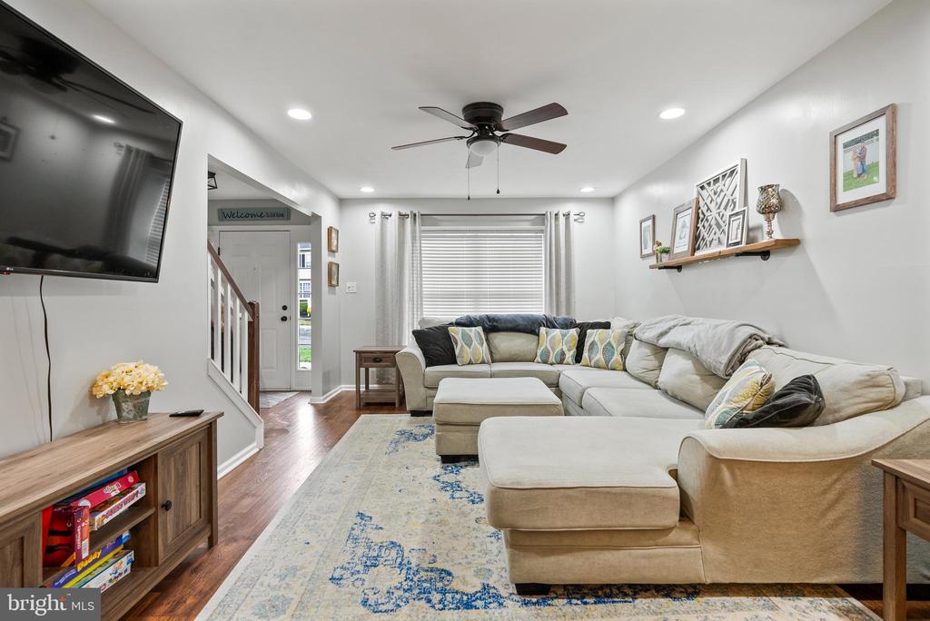 3705 Buxmont Rd