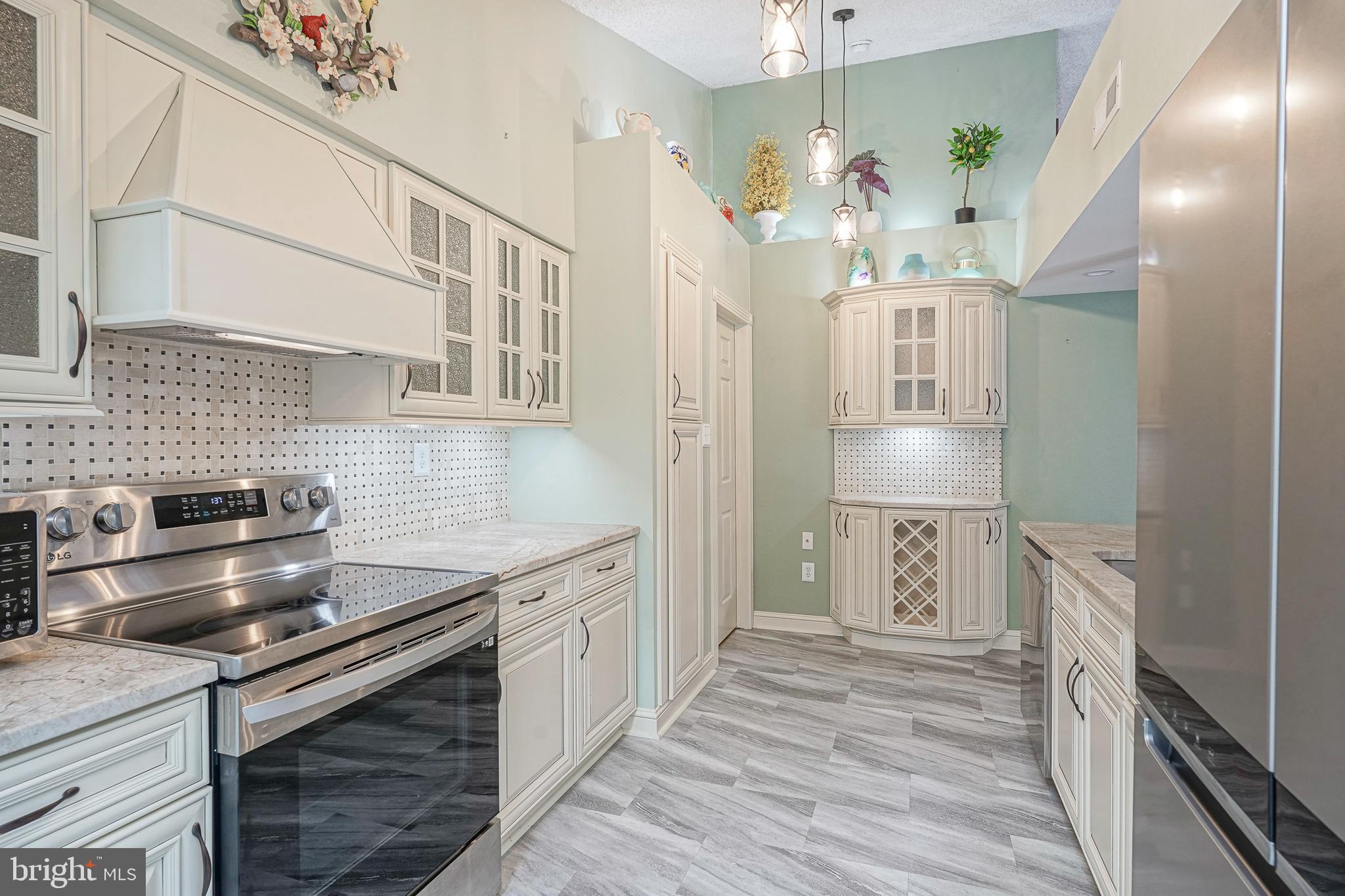 168 GREENBROOK DRIVE