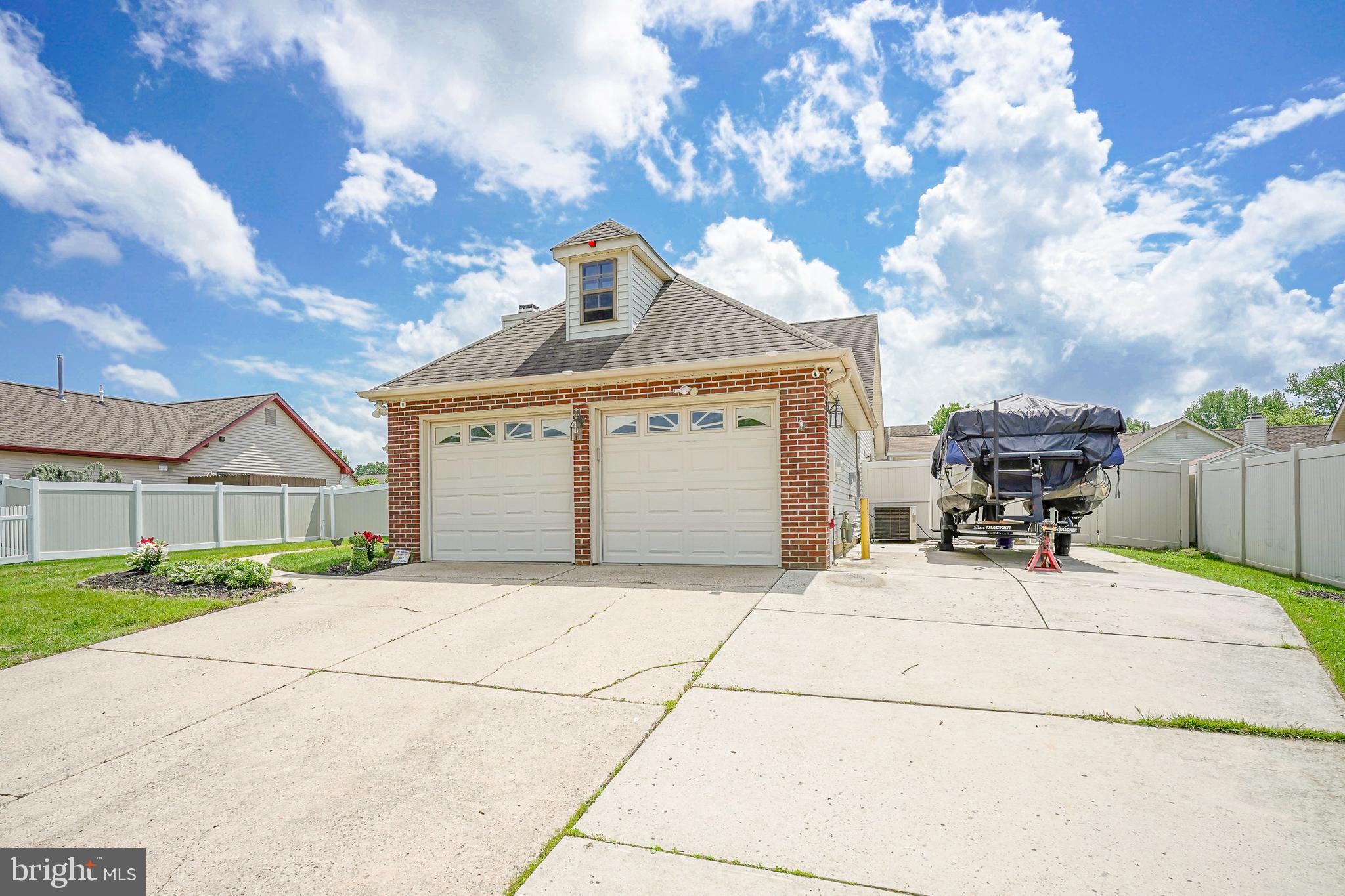 168 GREENBROOK DRIVE