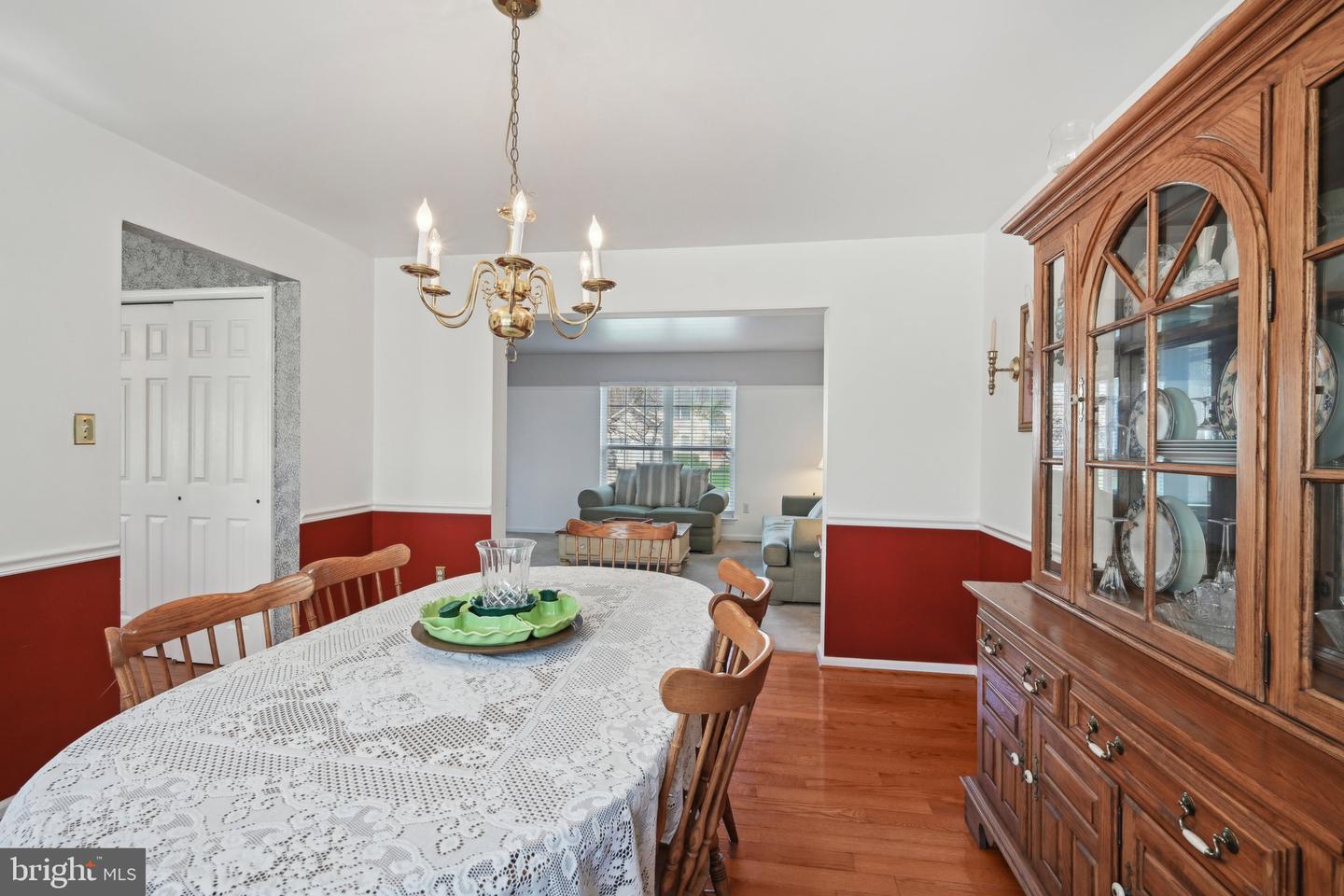 2 Parkdale Pl